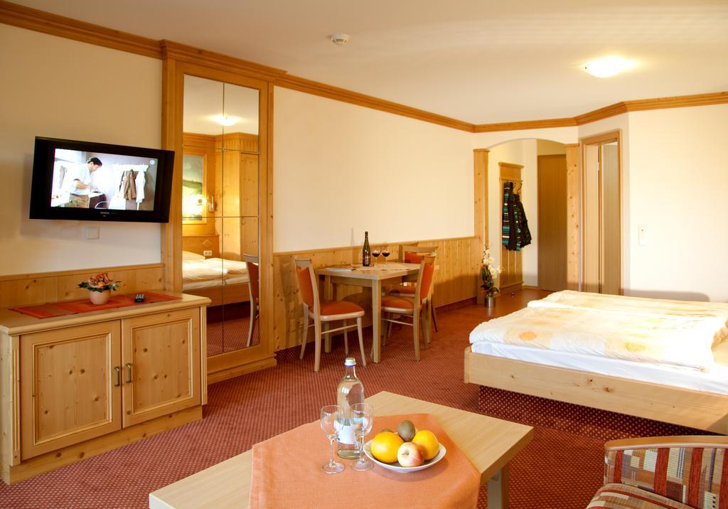 Gasthof Buglhof Sankt Englmar Room photo